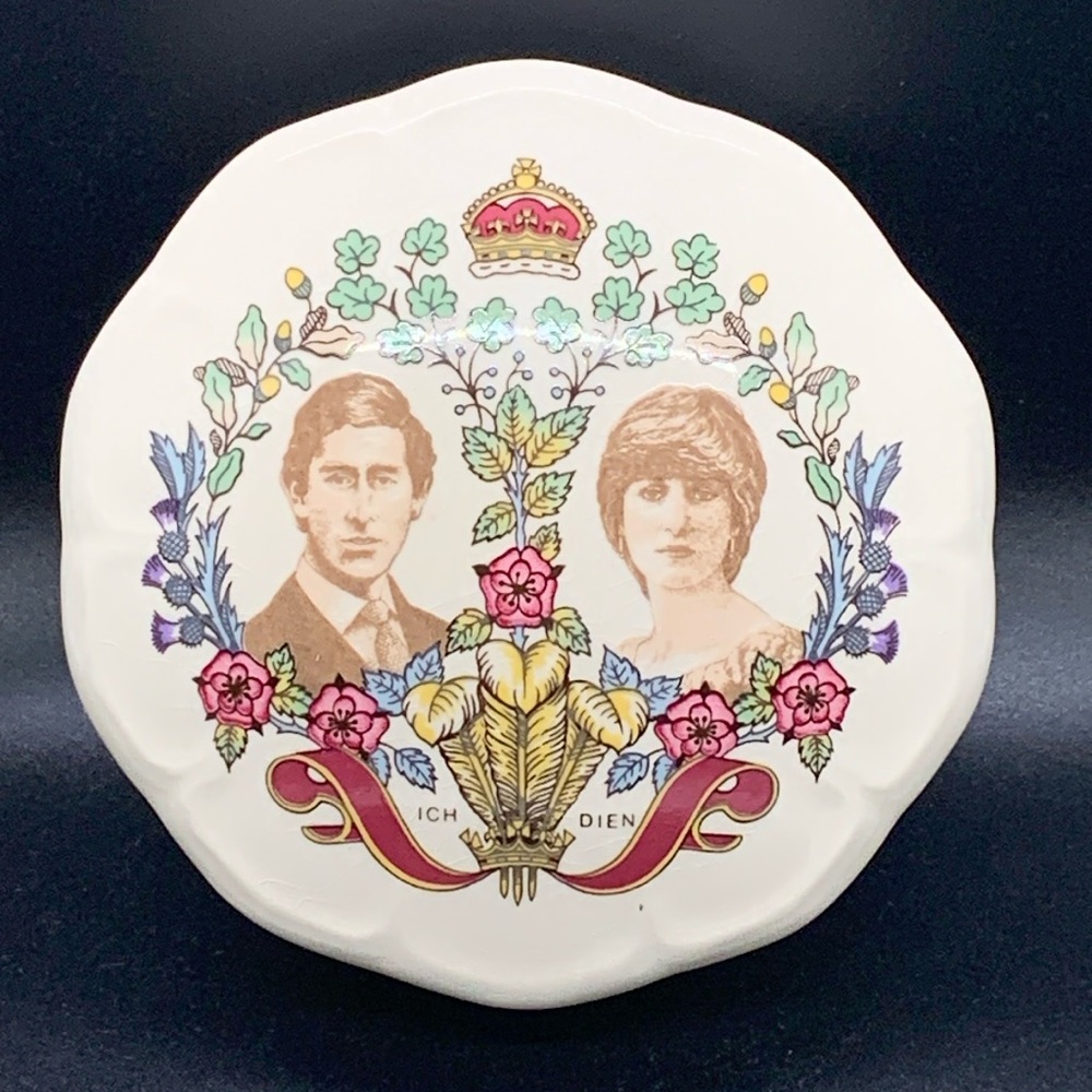 Princess Charles and Lady Diana wedding trinket box